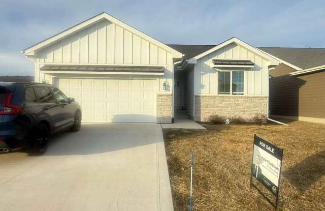 Spacious Ranch-Style Home in Waukee – Move-In Ready!