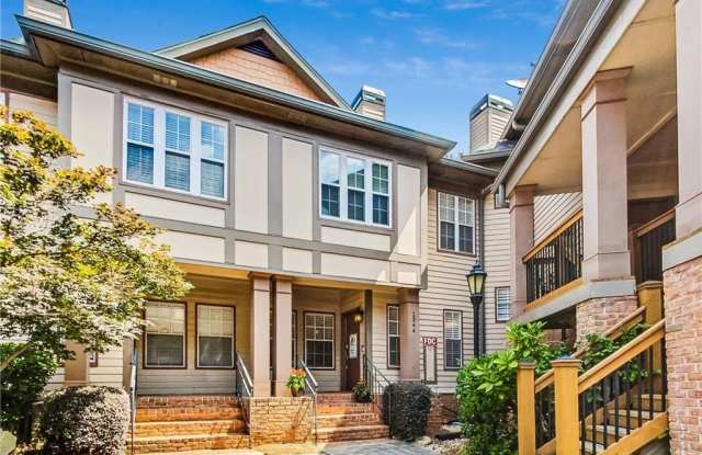 Photo of 1344 Stillwood NE