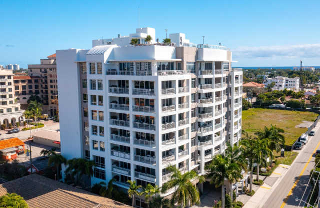327 E Royal Palm Road