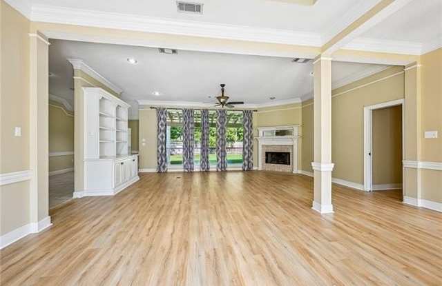 662 RUE ORLEANS None