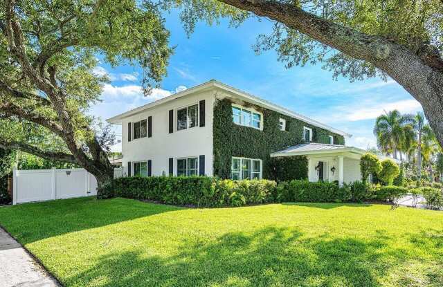 900 SW 16th Street