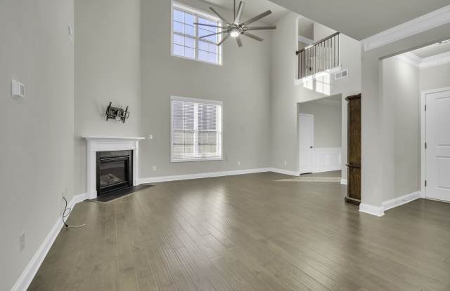 222 Raleighwood Lane