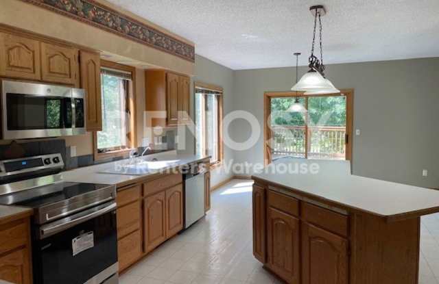 4800 Sq. Ft. 5 Bedroom 4.5 Bath Home in Woodbury
