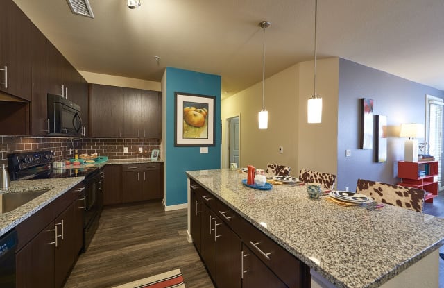 Photo of HiLine at Littleton Commons