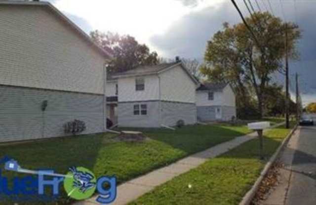 979 7th Street - A