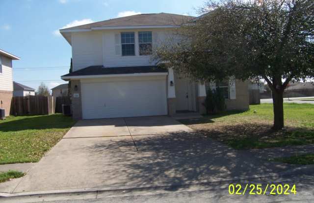 Photo of Excellent 4 bedroom in Hutto that shows like new