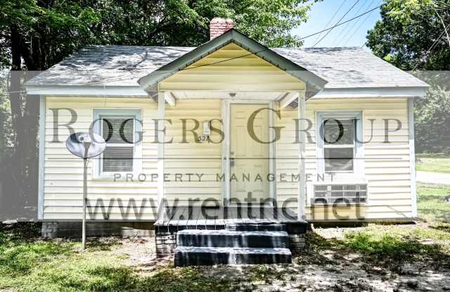 Homes for rent in Henderson NC - 527 Water Street - Schedule Showing Online at www.rentnc.net