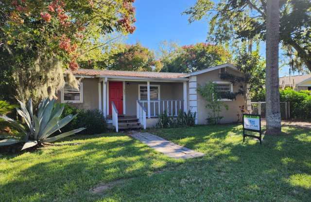 COMING SOON !!!!! 3 Bedroom / 2 Bath Single Family Home