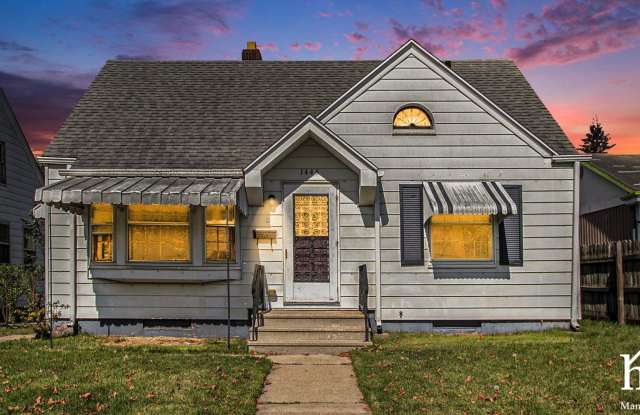 Photo of 1445 Mishawaka Ave