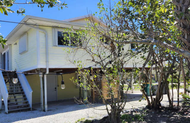 1703 Atlanta Plaza Drive