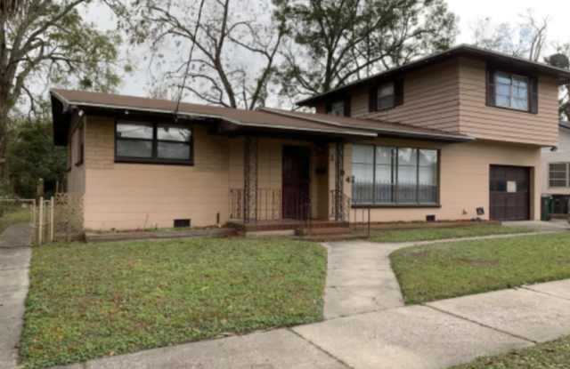 Photo of 1504 West 24th Street