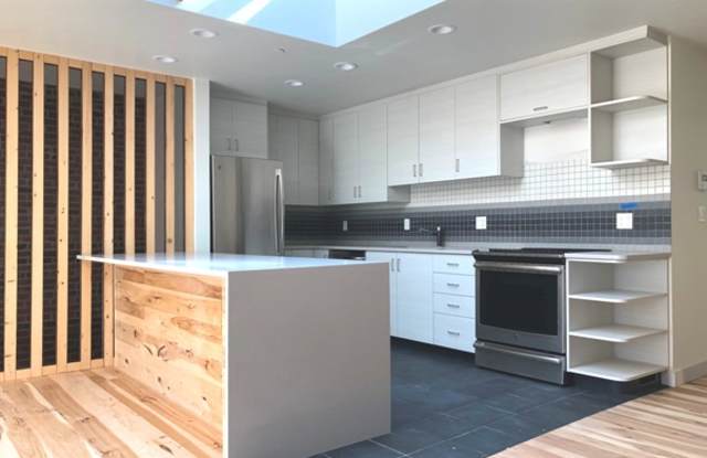 Photo of 163 Newbury St