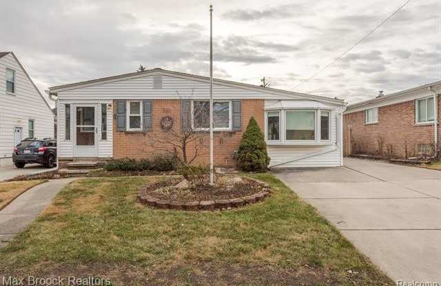 523 CHERRY Avenue - 523 Cherry Avenue, Royal Oak, MI 48073