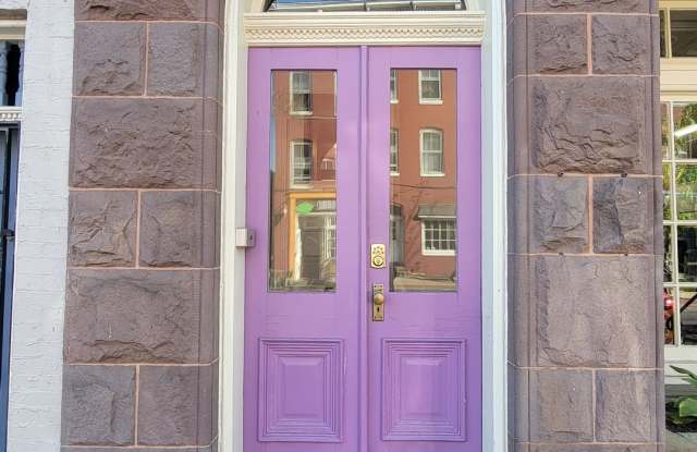 Charming unit on Market St. In Downtown Frederick