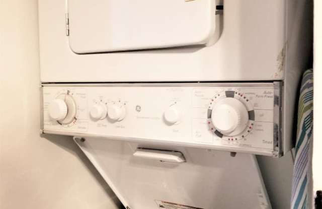 2 bed steps to NorthEastern