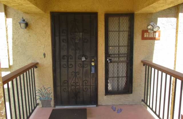 8202 N 21ST Drive