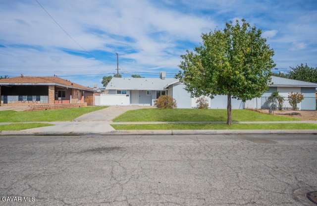 Photo of 45462 E 3rd Street