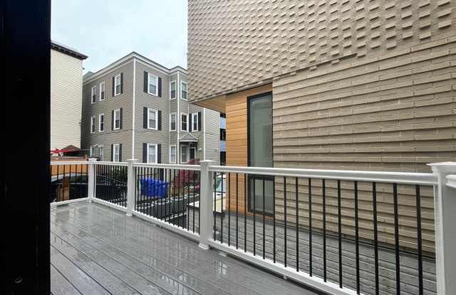 Charming 4 Bedroom- No Broker Fee