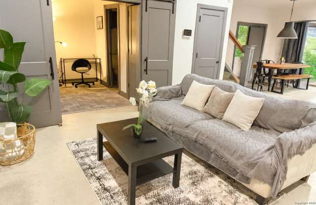 122 Applin unit: # A