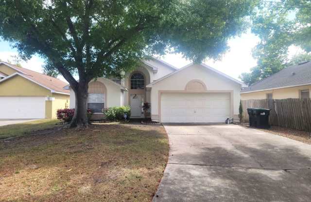 3Bed/ 2Bath Home Available Now In Southchase In Orlando! photos photos