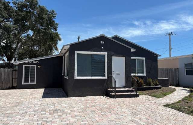 Photo of 215 SW 17th St