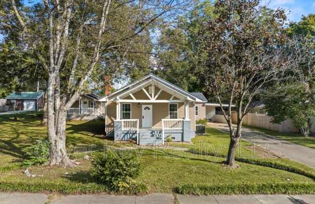 Photo of 1119 Washington Avenue