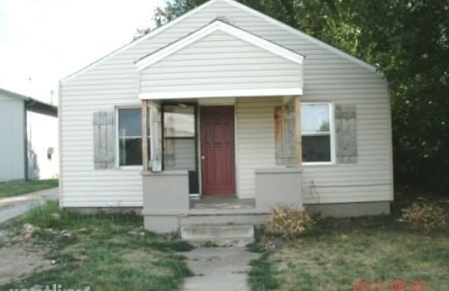 2020 W Division St - 2020 West Division Street, Springfield, MO 65802