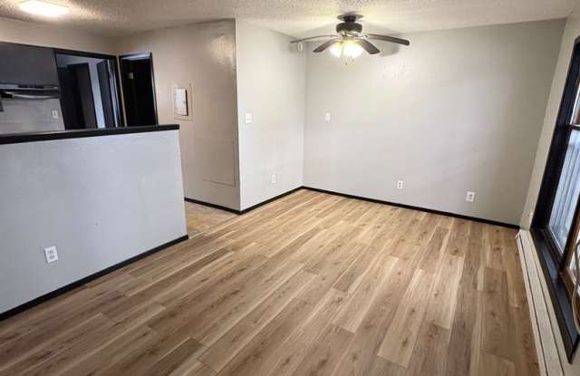 Photo of 3719 W 9th St