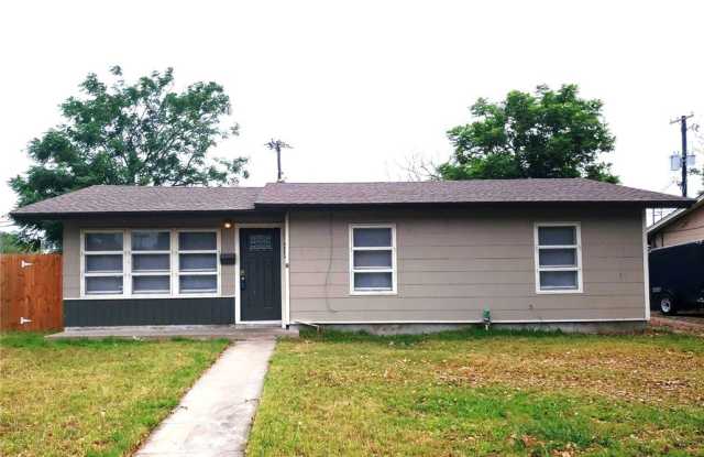 4002 Robinhood Drive