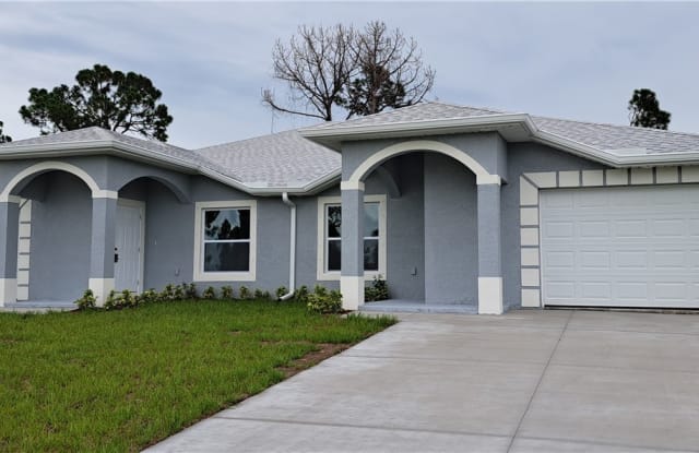 4634-4636 Golfview Boulevard - 4634 Golfview Boulevard, Lehigh Acres, FL 33973