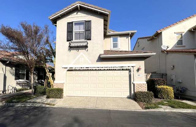 North Natomas 3bd/2.5ba House with 2 Car Garage