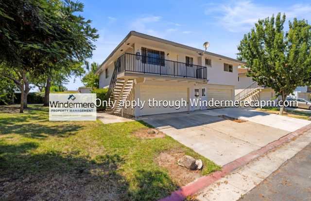 Delightful 2 Bedroom Condo- Available Now! -W/S/T included in rent!