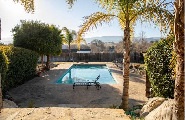 Photo of Janin Acers - Pool - Pet Friendly - FURNISHED OR UNFURNISHED