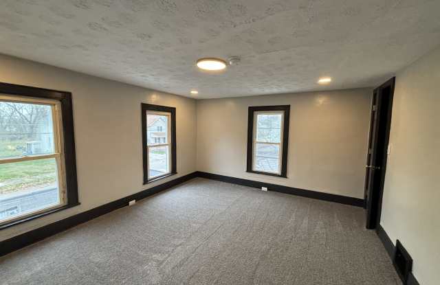 932 13th Street Southeast