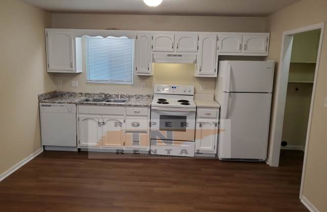 1416 North Butler Avenue - A