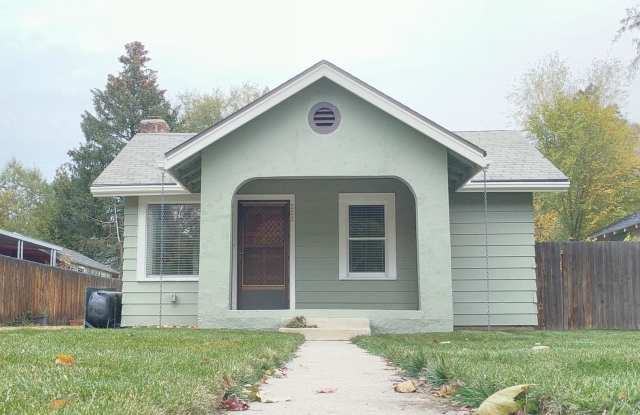 Adorable Bench Home - 222 Peasley Street, Boise, ID 83705