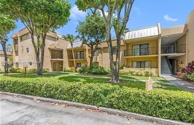10405 N Kendall Dr