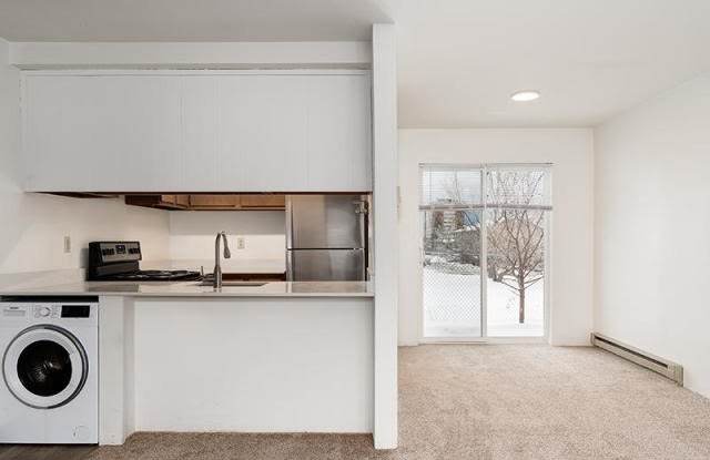 1711 South 11th Avenue Unit D22