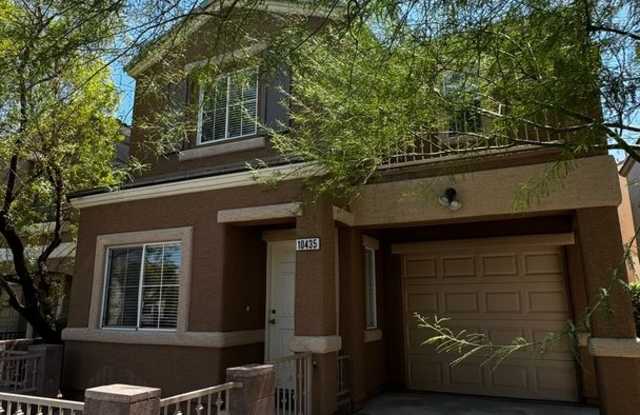 NW Gated Community 2 bdrm plus loft