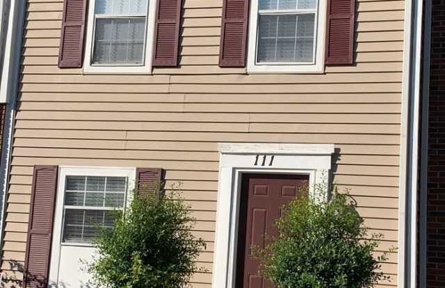 Awesome Condo!! 2 Bed/1.5 Bath! 1100 sq.ft. Close to Post!! Move in Ready!!