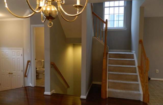 7574 GREAT SWAN COURT