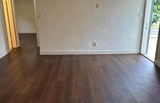 1951 NE 33rd St Unit East