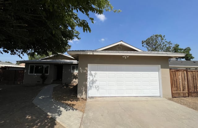 3336 South Dollner Street - 3336 South Dollner Street, Visalia, CA 93277