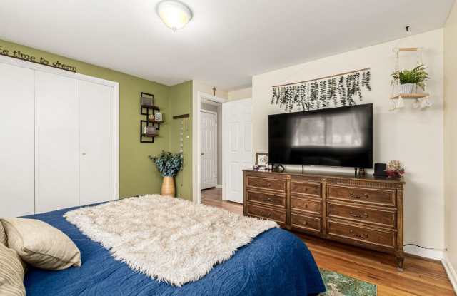 Spacious 5BR House in Denver