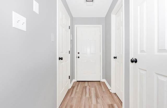 Photo of 2501 COACH HOUSE Way unit: 3A