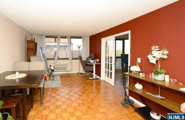 344 Prospect Avenue 8B