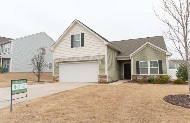 Charming 3 bedroom 2 bath ranch home with Upstairs bonus room in Wrenn Farm High Point.