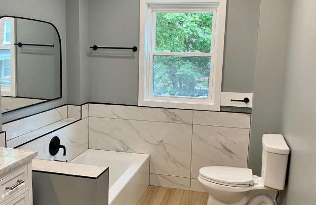 3701 9TH Street NW unit: 4