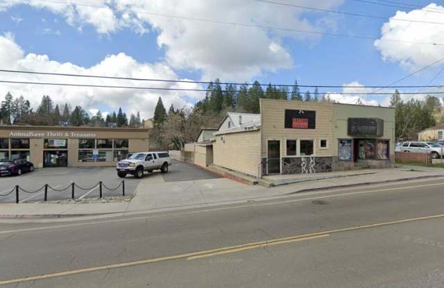 532 E. Main Street -Garage