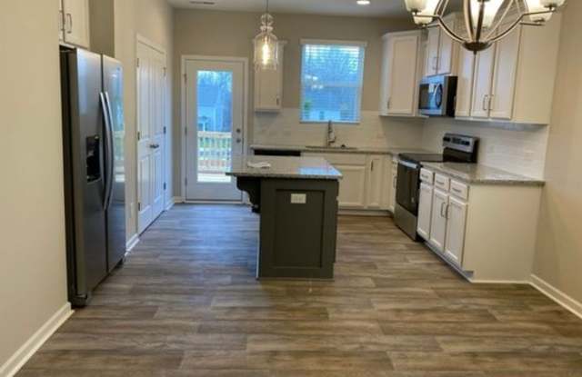 Charming 3BR House in Charlotte